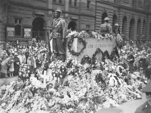 Wreaths on the Cenotaph, Martin Place