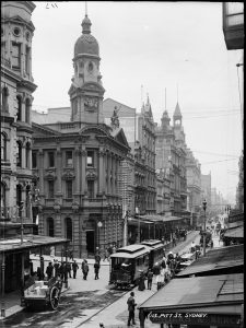 Electric tram Pitt Street, Sydney c1904-17